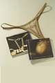 Lingerie Fine String Chaine Style Anneau Or