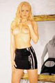 Mini jupe fesses nues latex